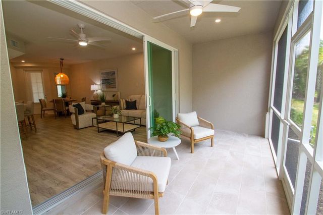 268 Indies Dr 102, Naples, FL 34114