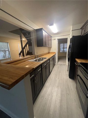 311 Elderwood CT, Virginia Beach, VA 23462