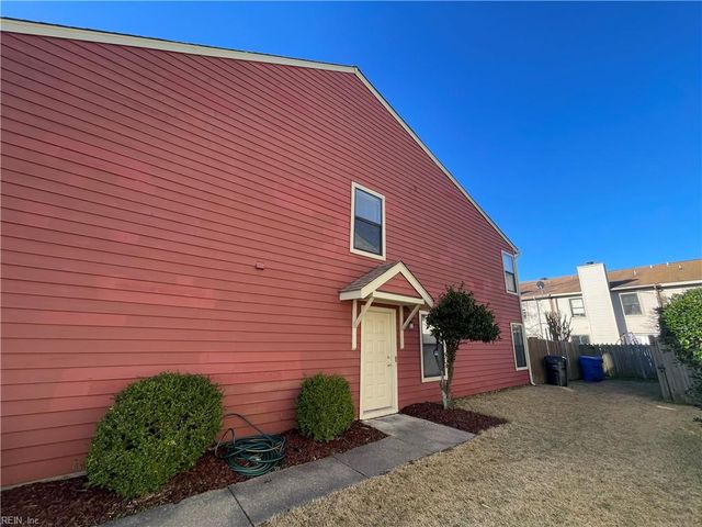311 Elderwood CT, Virginia Beach, VA 23462