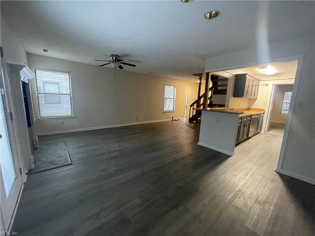 311 Elderwood CT, Virginia Beach, VA 23462