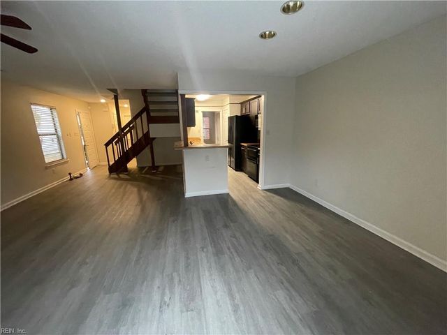 311 Elderwood CT, Virginia Beach, VA 23462