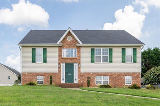 5415 Bridgegate Drive, Winston-salem, NC 27106