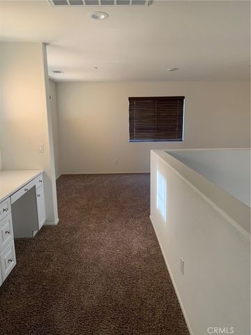 15038 15038 Paseo Verde Place Row, Victorville, CA 92394