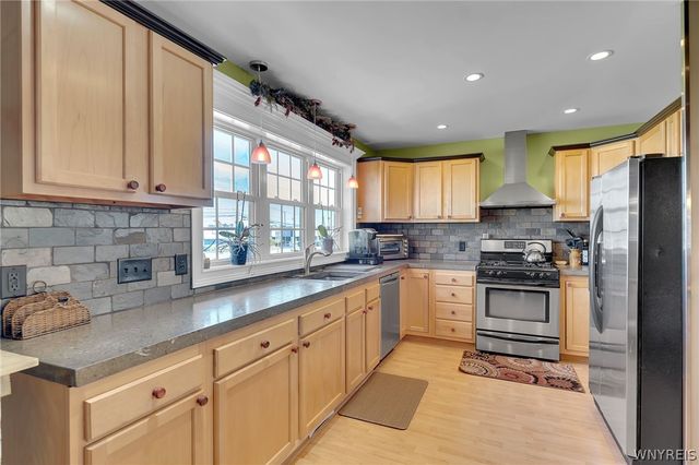 402 Cayuga Road, Cheektowaga, NY 14225