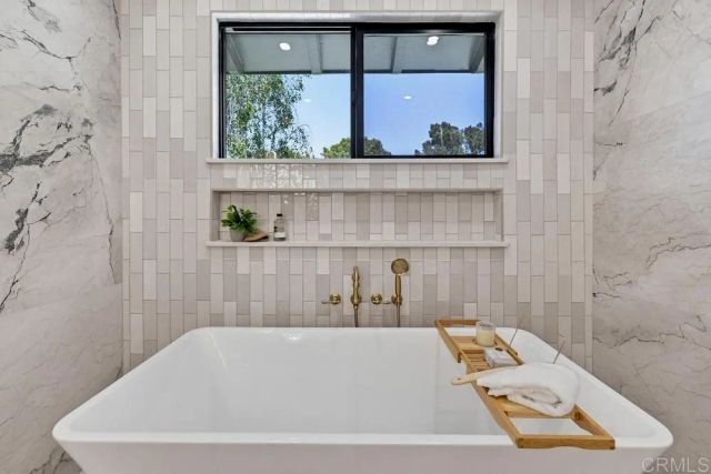 909 San Pablo Drive, San Marcos, CA 92078