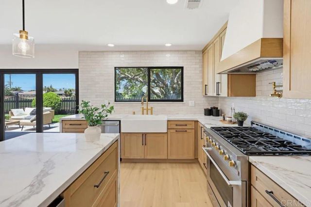 909 San Pablo Drive, San Marcos, CA 92078