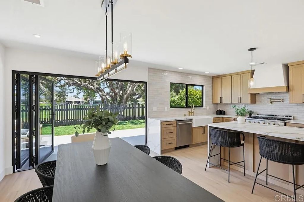 909 San Pablo Drive, San Marcos, CA 92078