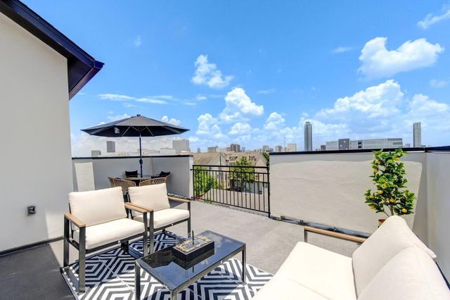 5702 Fairdale Ln C, Houston, TX 77057