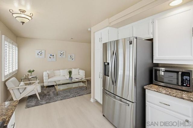 12922 Carmel Creek Rd. 32, San Diego, CA 92130