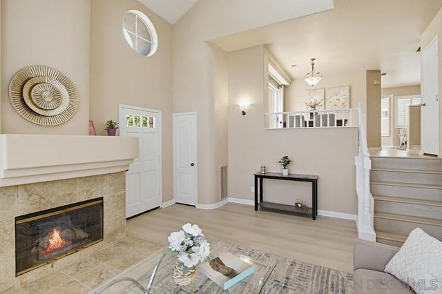 12922 Carmel Creek Rd. 32, San Diego, CA 92130