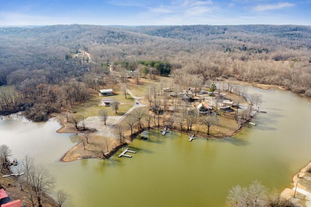 1275 Kaw Liga Ln, Bath Springs, TN 38311