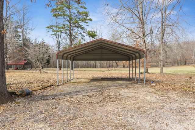 1275 Kaw Liga Ln, Bath Springs, TN 38311