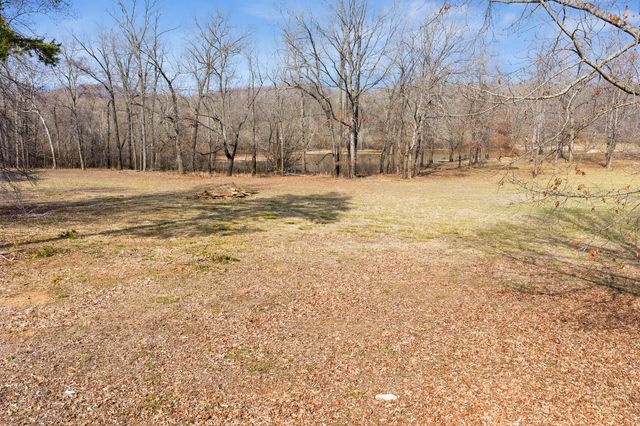 1275 Kaw Liga Ln, Bath Springs, TN 38311