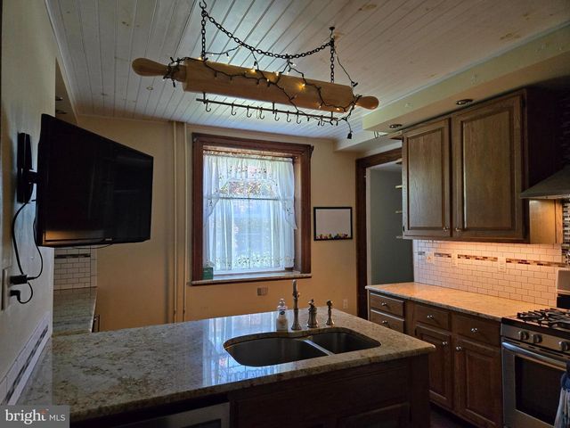 222 BORBECK AVE, Philadelphia, PA 19111