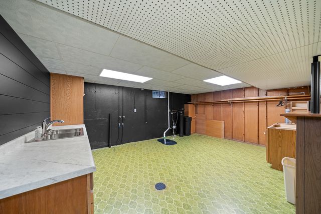 917 Sunset Avenue, Earlville, IL 60518