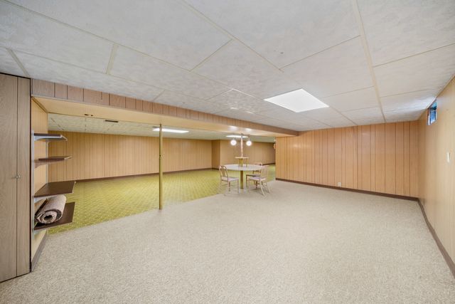 917 Sunset Avenue, Earlville, IL 60518