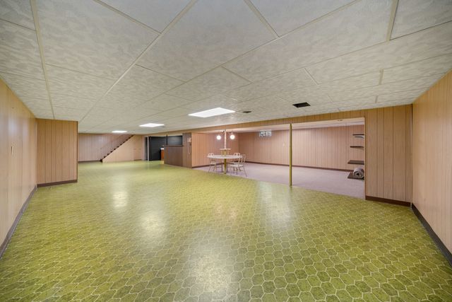 917 Sunset Avenue, Earlville, IL 60518