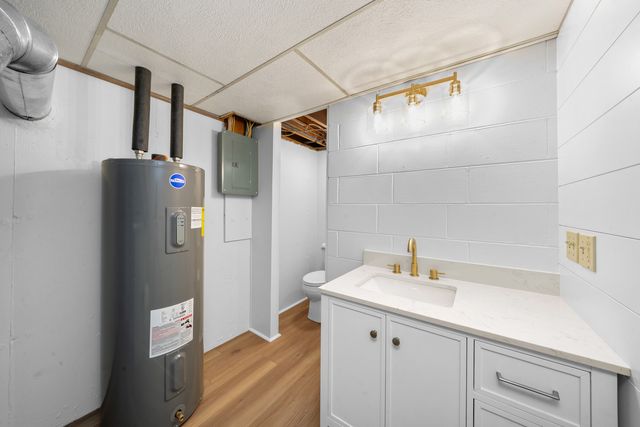 917 Sunset Avenue, Earlville, IL 60518