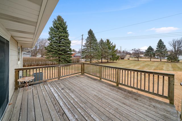 917 Sunset Avenue, Earlville, IL 60518