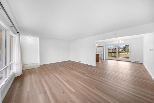 917 Sunset Avenue, Earlville, IL 60518