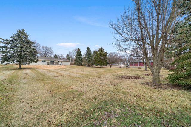 917 Sunset Avenue, Earlville, IL 60518