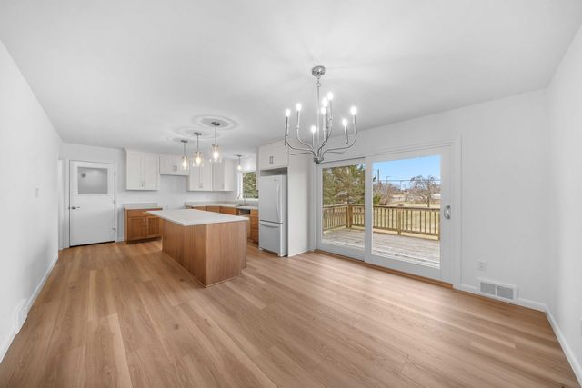 917 Sunset Avenue, Earlville, IL 60518