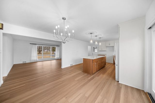 917 Sunset Avenue, Earlville, IL 60518