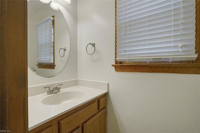 613 Corapeake DR, Chesapeake, VA 23322