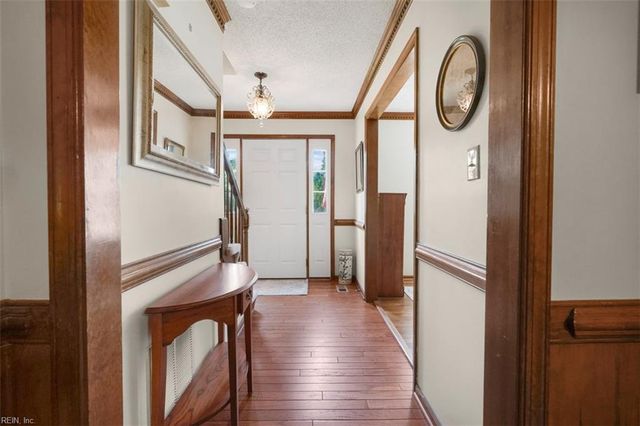 613 Corapeake DR, Chesapeake, VA 23322