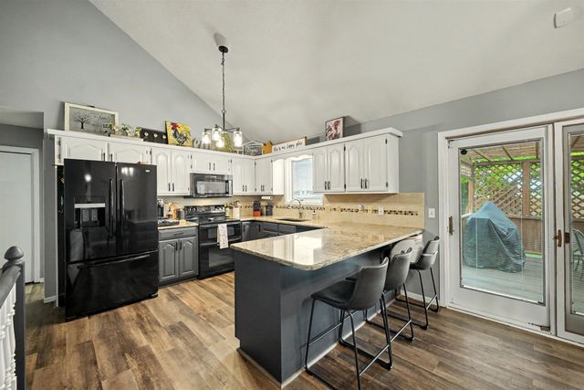 2800 Highland Ave., Salina, KS 67401