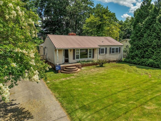 205 Cliffside Ave, Shelbyville, TN 37160