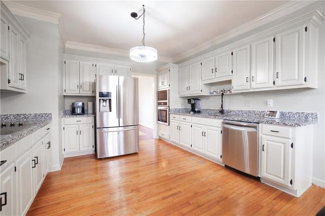 2275 Shore View Way, Suwanee, GA 30024