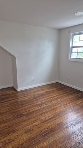 94 Gates Avenue, Valley Stream, NY 11580