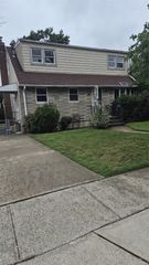 94 Gates Avenue, Valley Stream, NY 11580