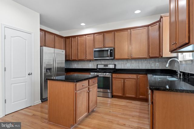 201 SPOTSWOOD ST, Stafford, VA 22554