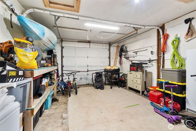 708 NE Eaton Court, Castle Rock, WA 98611