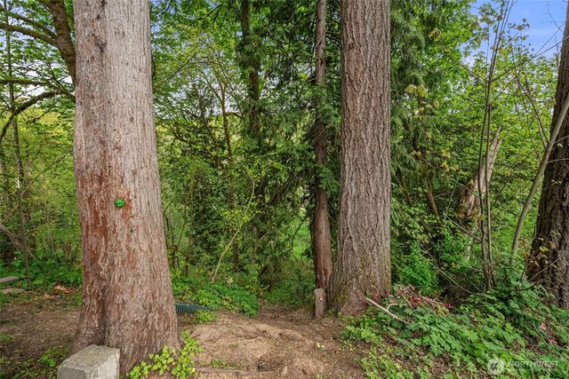 708 NE Eaton Court, Castle Rock, WA 98611