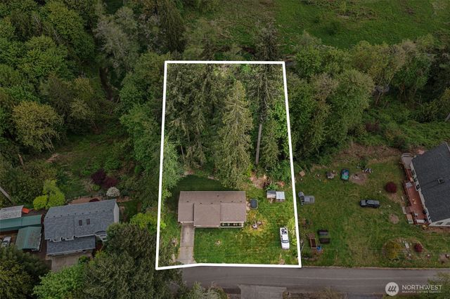 708 NE Eaton Court, Castle Rock, WA 98611