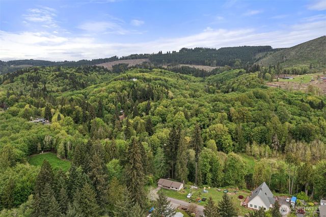 708 NE Eaton Court, Castle Rock, WA 98611