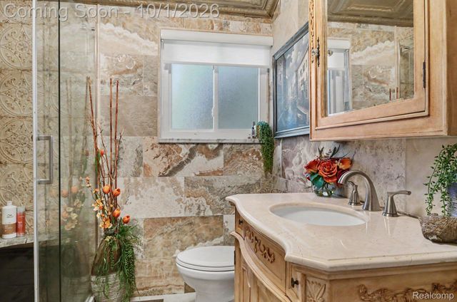 436 Barclay Road, Grosse Pointe Farms, MI 48236