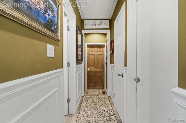 436 Barclay Road, Grosse Pointe Farms, MI 48236