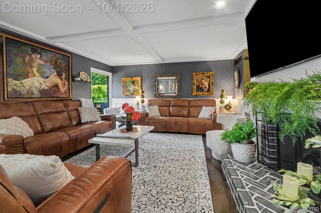 436 Barclay Road, Grosse Pointe Farms, MI 48236