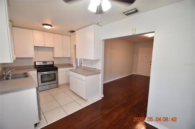 2801 SANDERS DRIVE, Tampa, FL 33611