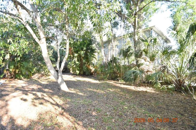 2801 SANDERS DRIVE, Tampa, FL 33611