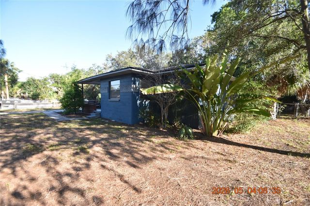 2801 SANDERS DRIVE, Tampa, FL 33611