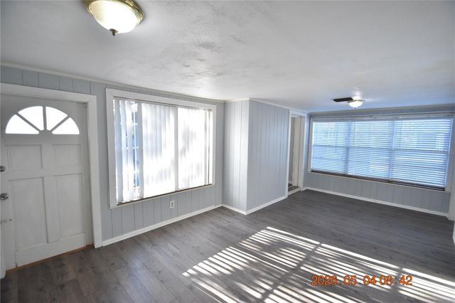 2801 SANDERS DRIVE, Tampa, FL 33611