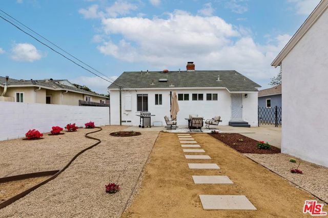 8409 Gonzaga Avenue, Los Angeles, CA 90045