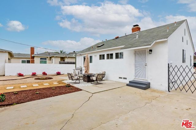 8409 Gonzaga Avenue, Los Angeles, CA 90045