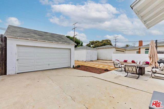 8409 Gonzaga Avenue, Los Angeles, CA 90045