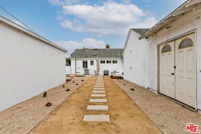 8409 Gonzaga Avenue, Los Angeles, CA 90045